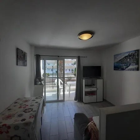 Estudio Edificio El Dorado * プラヤ・デ・ラス・アメリカス